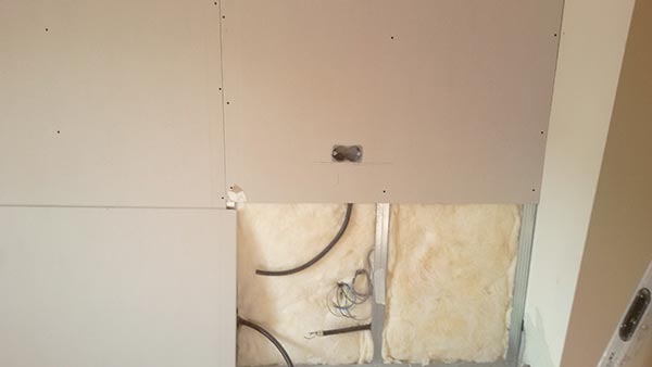 presa elettrica in controparete cartongesso